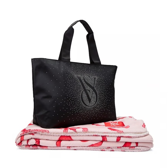 Victoria's Secret Shine Tote Bag + Cozy Blanket 26962854 - Picture 2 of 2
